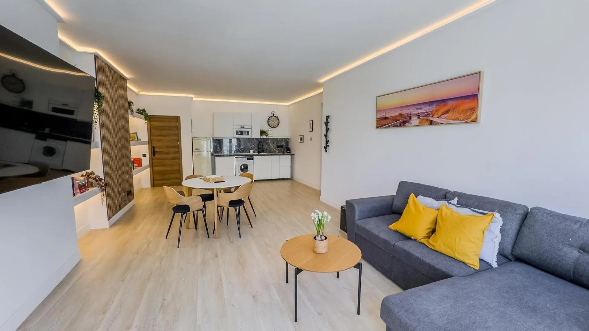 Marbella Banus Living Apartment 0*,  Spain